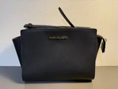 MICHAEL KORS ブラック ショルダーバッグ