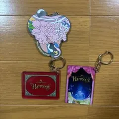 Mrs. GREEN APPLE   ハーモニー　キーホルダー　ミセス MGA on “Harmony” Keyholder Set – Mrs. GREEN APPLE OFFICIAL STORE