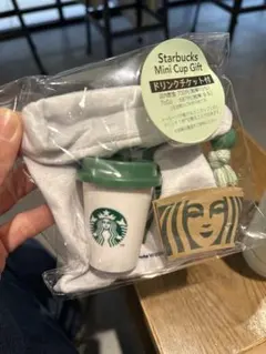 スターバックス ミニカップギフト PEANUTSコラボ