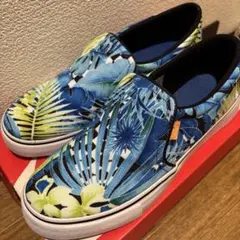 NIKEフローラルプリント スリッポン