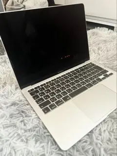 Apple MacBook Air 2020 13インチ　初期化済み