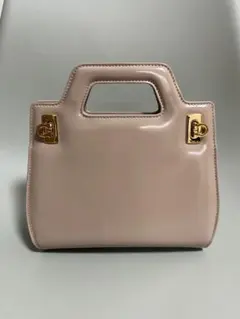 【美品】フェラガモ Wanda ハンドバッグ