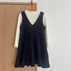 組曲　黒いVネックワンピース　130-140センチ