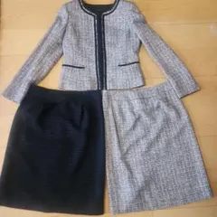 a.v.v美品セレモニースーツ2スカート 2色コサージュおまけ付き