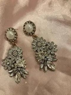 ビジューピアス ウェディング　zizi
