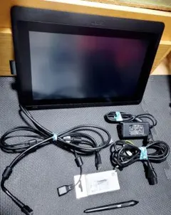 Wacom Cintiq 16 本体、ペン、＆ボヤタのスタンド