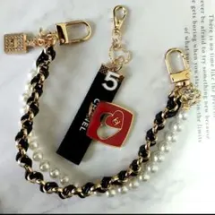 CHANEL　バレンタイン　ノベルティチャーム　　※キーホルダー