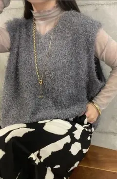 ロージーシャギーニットベスト