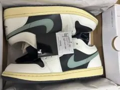 Nike Air Jordan 1 Low 10.5 UK