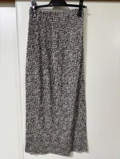 アパートバイローリーズ　プリーツタイトスカート