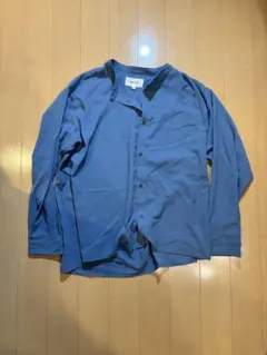 EMMA CLOTHES 青色 ボタン付き長袖シャツ