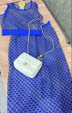 専用　Gucci✖️adidasのロングスカートのサムネイル