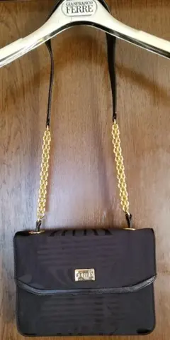 Item thumbnail for item e33f4667-00af-4a14-989c-8ad1ac1d1f08