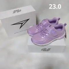 瞬足スニーカー23.0