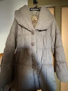 セシルマクビー　ブラウン セミロングコート　ティペット付き