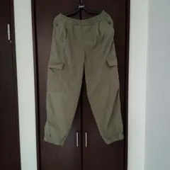 GU❤ジーユー カーゴパンツ カーキ色 ゴムウエスト