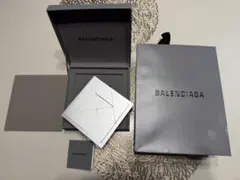 【非売品VIP限定】BALENCIAGA バレンシアガ メタル タングラムパズル 2026年最新】BALENCIAGA 置物の人気アイテム - メルカリ