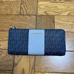 MICHAEL KORS 長財布 blueのサムネイル