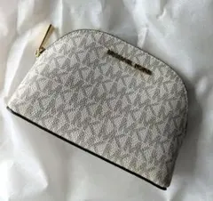 Item thumbnail for item 041e970d-7d26-40fb-b326-94a92db5e5d7