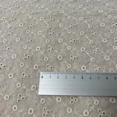 刺繍生地残布　縦35cm×横95cm