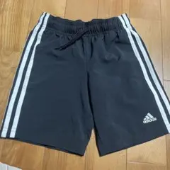 アディダス　ハーフパンツ　130㎝　キッズ　ブラック　黒