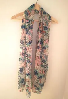 ユニクロ 花柄 ストール　170×65のサムネイル