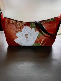 赤い花柄刺繍トートバッグ