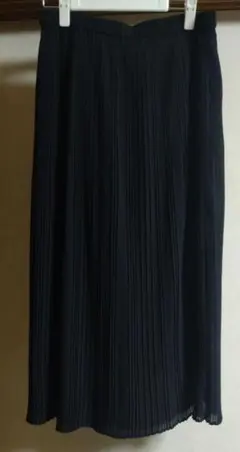 「UNIQLO」ブラック ロング プリーツスカート