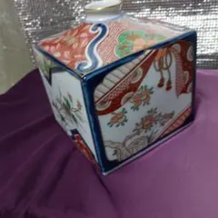 【有田焼】弥真孝作 色絵金襴手 角瓶 花瓶 一輪挿し 飾り壺 骨董 花柄デザイン