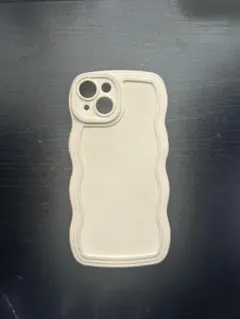 クリーム色 波型デザイン iPhoneケース