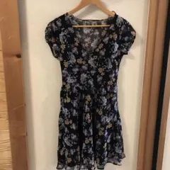 ZARA TRAFALUC フラワープリント ワンピース M