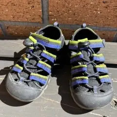 【⭐️送料込み、⭐️匿名配送、⭐️まとめ割】KEEN サンダル　17cm