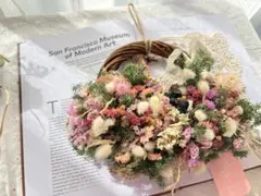 ドライフラワー　ミモザ　リース　インテリア　ハーフリース　木の実　モミの木