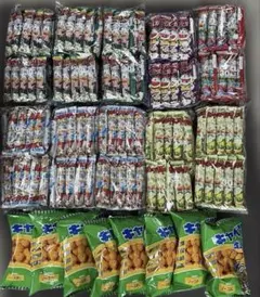 【本日のみ値下げ】うまい棒＆キャベツ太郎まとめ売りのサムネイル