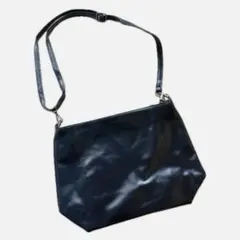 黒　ショルダーバッグ レディース おしゃれ　斜めがけ 軽い