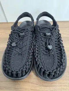 【美品】keen ユニーク サンダル ブラック 28センチ