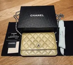 CHANEL パテント　エナメルチェーンウォレット　シャンパンゴールドのサムネイル