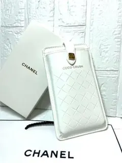 CHANEL 新品未使用！スマホポーチ、ココクラッシュ　チェーン箱付き！