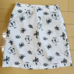 【MAJESTIC LEGON】花柄タイトスカート【ひざ丈】