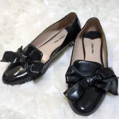 訳ありmiumiu エナメルリボンビジュー パテントレザーパンプス 23cm