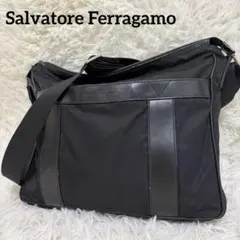 Salvatore Ferragamo ショルダーバッグ ナイロン レザー 黒のサムネイル