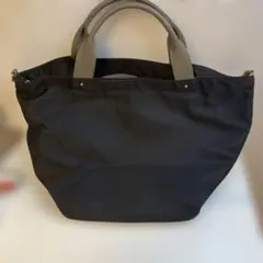 Item thumbnail for item cd29d3b7-4e42-4ee1-b4f5-934a34562c14