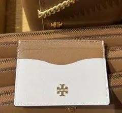 トリーバーチ TORY BURCH カードケース 定期入れ　パスケース