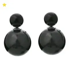 ブラックパールピアス　カジュアル　エレガント　個性的　シンプル　球体ピアス
