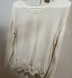ボロボロ　アイボリー Vネック 長袖ニットセーター S