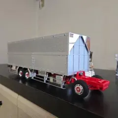 3軸 ウイング ISO22.5 10穴 デコトラプラモデルのサムネイル