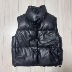 ZARA ブラック ダウンベスト