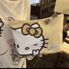キティーちゃんポーチ　新品　ハローキティ ポーチ リボンデザイン　小物入れ　黄色