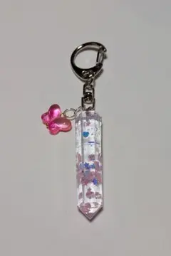 #118 レジンキーホルダー クリスタル