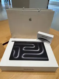 14インチMacBook Proスペースブラック